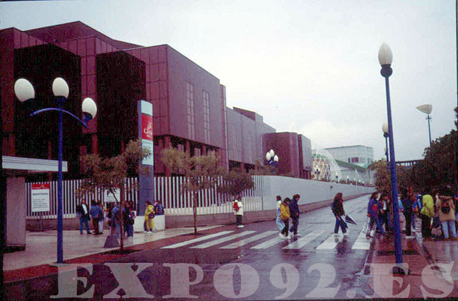 Pabellón Plaza de América en 1994, actual Escuela de Ingenieros