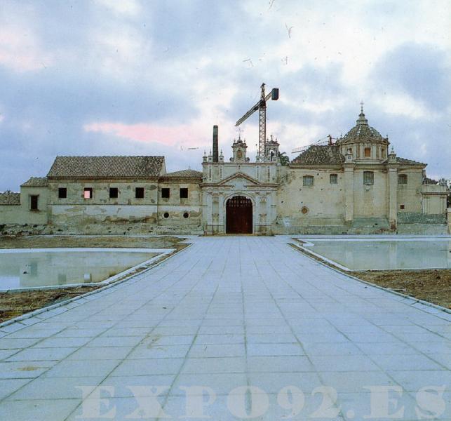 Fachada sin restaurar del Monasterio  de la Cartuja (1989)