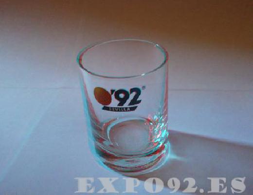 Chupito Expo92 en 3D. Hay que verlo con unas gafas con cristales rojo/cian.